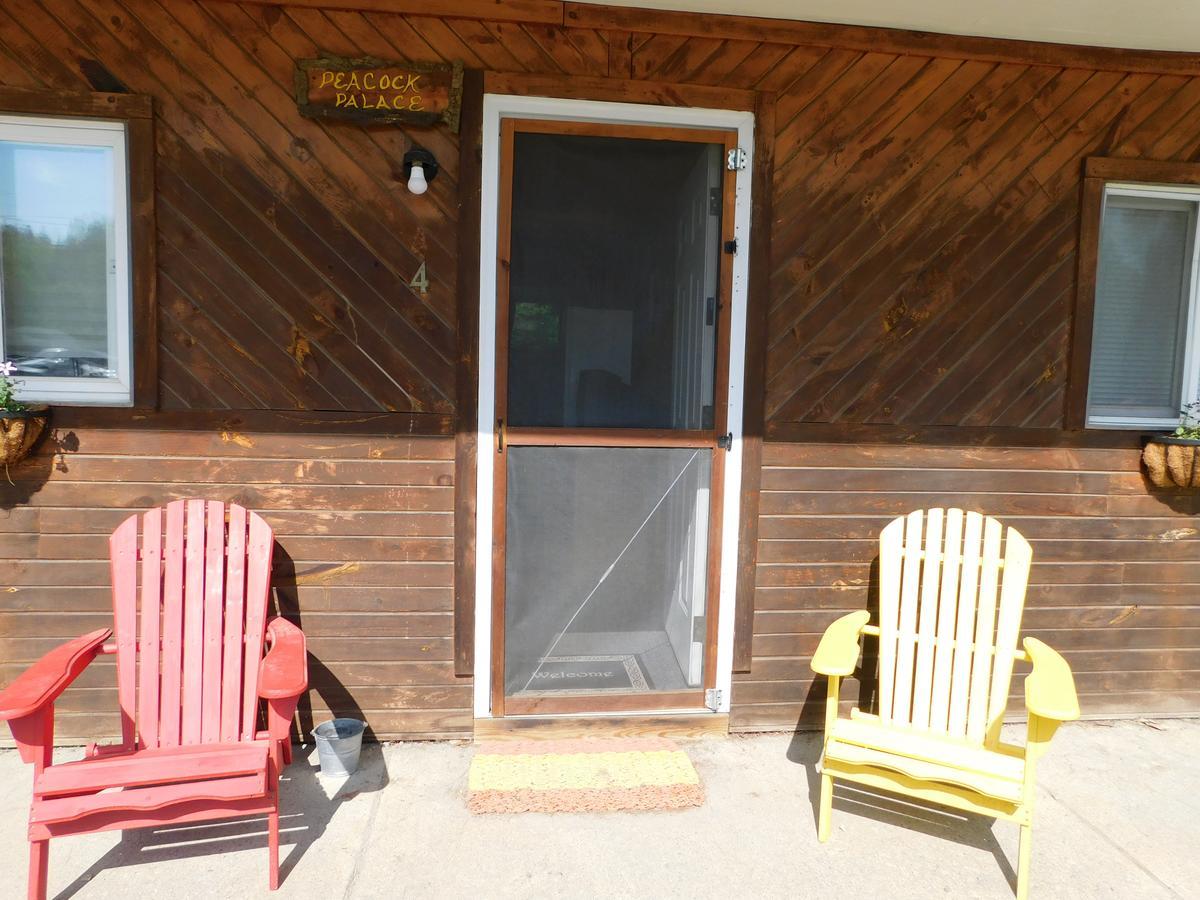 Pine Crest Motel & Cabins Barton Exterior foto