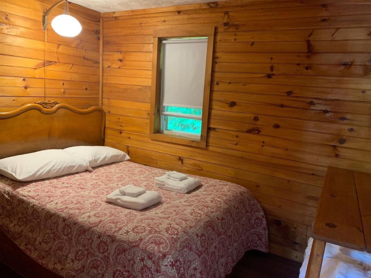 Pine Crest Motel & Cabins Barton Exterior foto